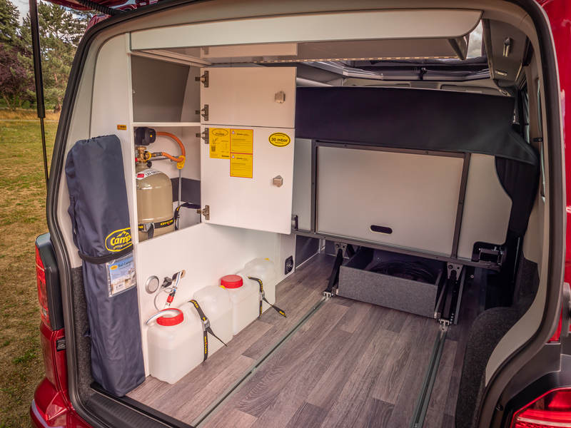 Séria nábytku TrioStyle pre VW T6/5 s krátkym rázvorom – hotové výrobky bez technických komponentov