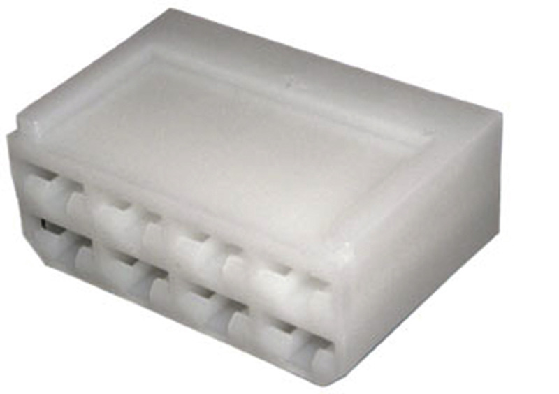 Zásuvné puzdro do auta pre plochý jazyk do 6,3 mm 8-cestný