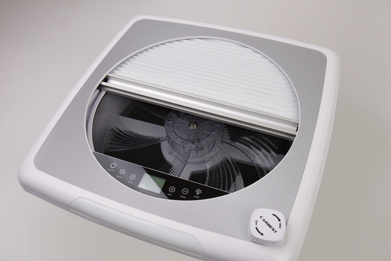 Strešný ventilátor Carbest VanVent 40 x 40 cm s diaľkovým ovládaním, čierny