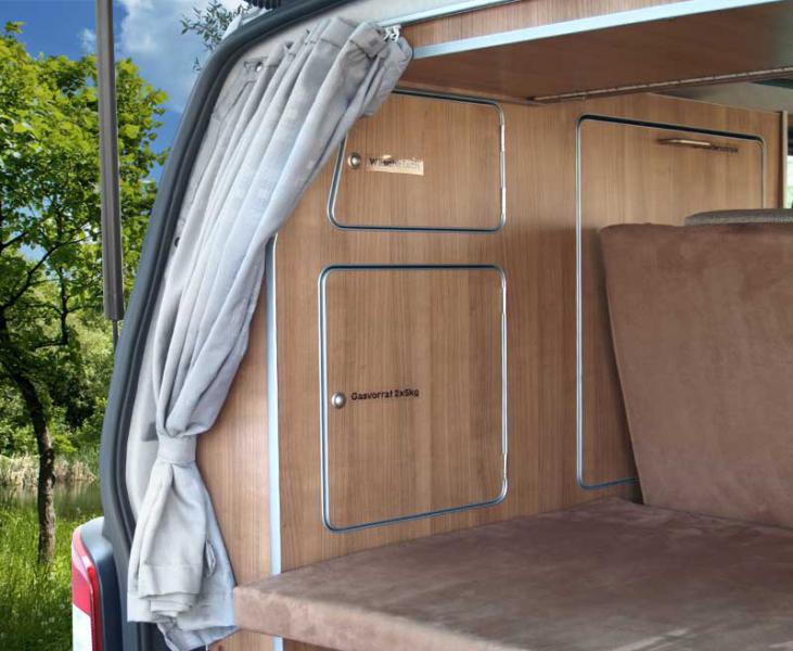 Skriňa na oblečenie a bielizeň pre nadstavbu TravelStyle T6/T5 KR – dub Catania