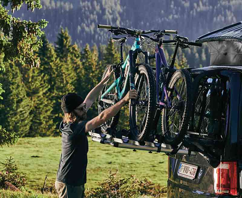 3. lišta + dištančný rám Thule WanderWay pre VW T6