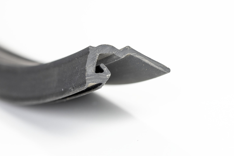 Tesniaca guma pre kabínu rm