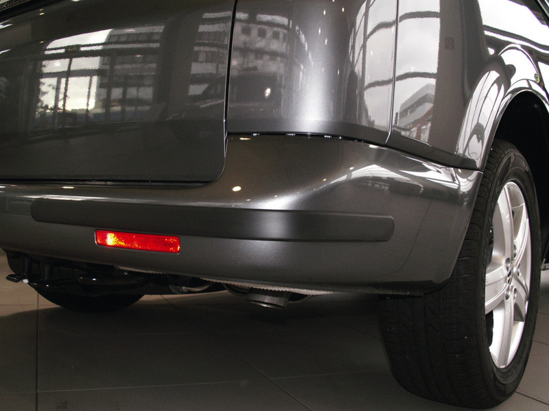 StoĂźf predného a zadného ochranného profilu blatníka od roku 2010