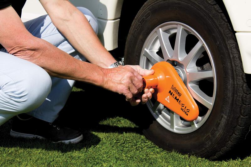 Zámok kolies karavanu