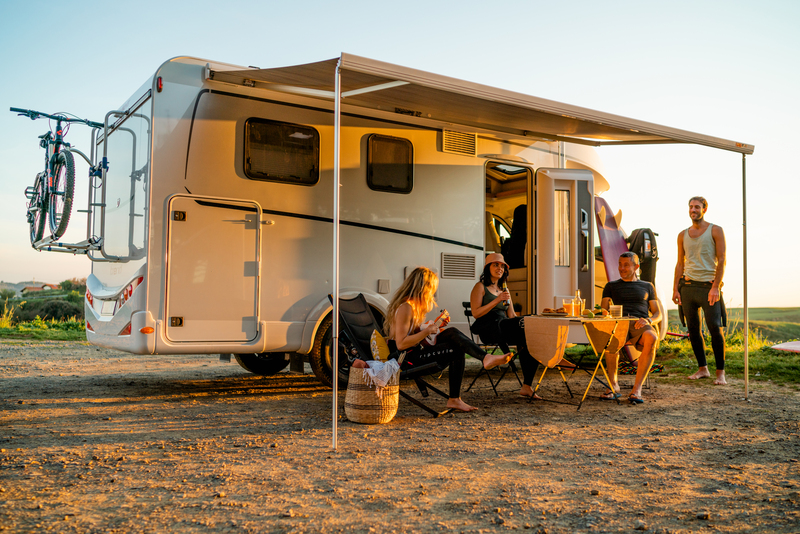 Markíza F45S 3,75 m - Látka: Royal Grey - Puzdro: Biele</p>