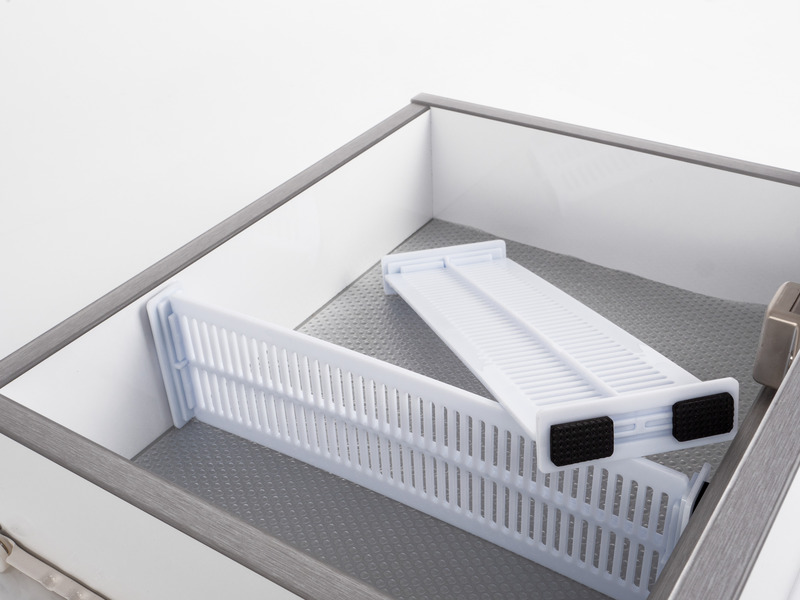 Deliaca priečka pre zásuvku</p>