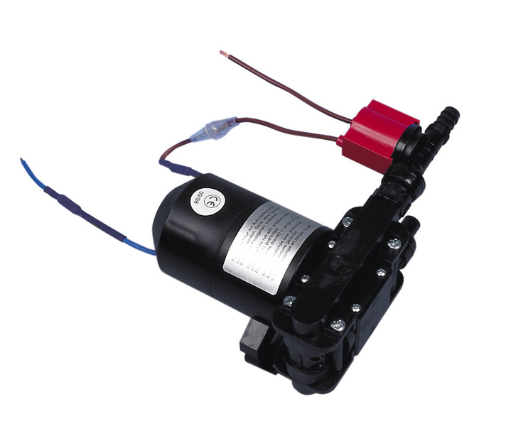 Automatické vodné čerpadlo Bi-Comet s objemom 5,5 litra