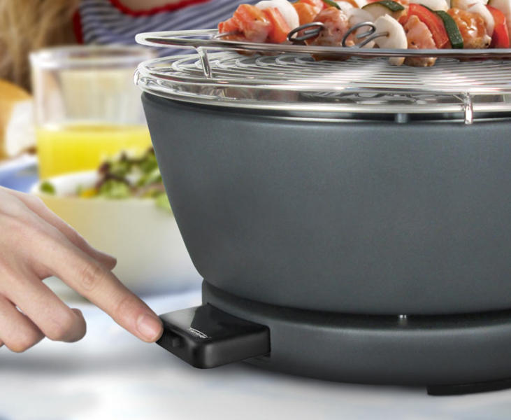 Stolný gril na drevené uhlie "Vesuvio" Ă 33 cm, červený