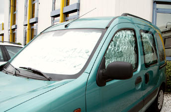 Tepelná podložka Isoflex pre Renault Kangoo s krátkym rázvorom 1997–2007 – kompletná sada – 8-dielna