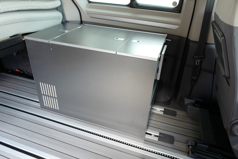 Kuchynský modul VW Multivan FreeVan vrátane technického vybavenia
