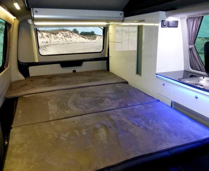 Spacie sedadlo VW T6 Trio Style V3000 veľkosť 10, 3-miestne, čalúnenie Austin T6