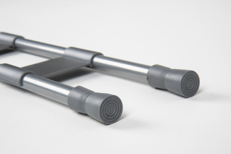 Ochrana proti vypadnutiu Camp4 pre šatník so šírkou 25-43 cm - sivá</p>