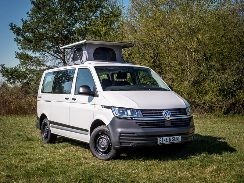 Zdvíhacia strecha EasyFit Ultraflach pre VW T6 Transporter – biela