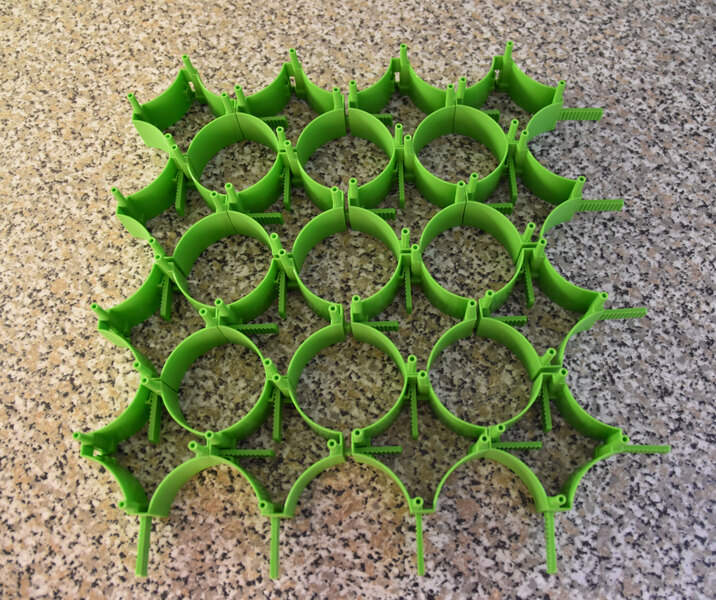 Univerzálny držiak Froli 16 ks.