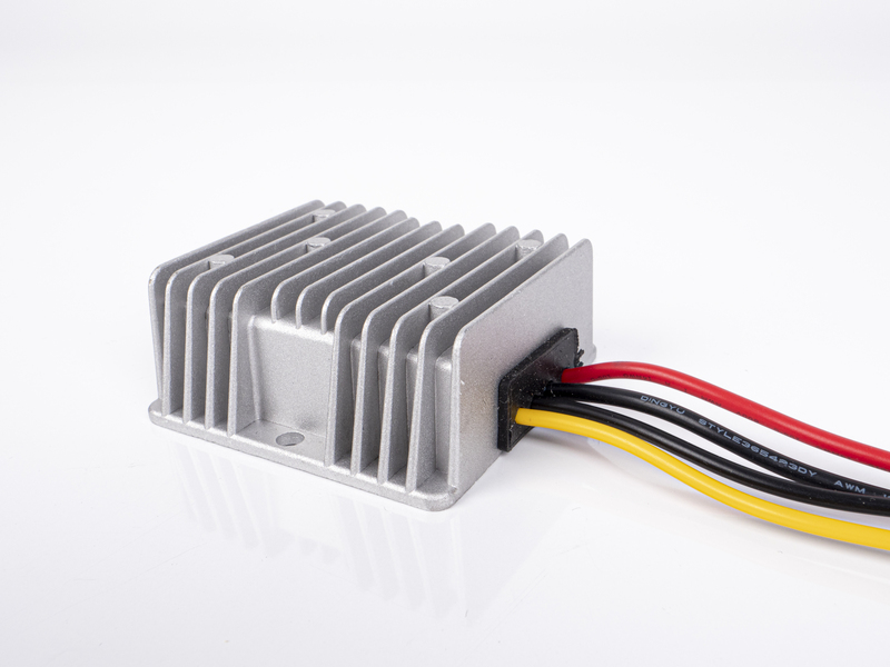 Menič napätia z 12 na 24 V</p>