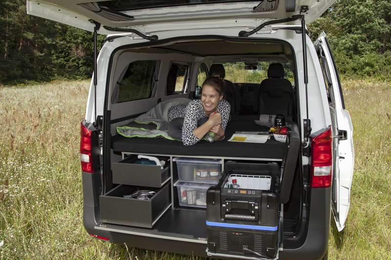 CampingBox WV – Vhodný pre modely VW T6.1 / T6 / T5 a Vito od roku 2014 s lavicou na spanie/sedenie Reimo Weekender