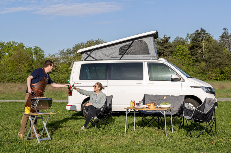 Holiday Travel rozkladacia pohovka pre 2 osoby - škvrnitá sivá</p>