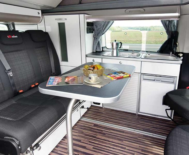Viacúčelový stôl s rozkladacím podstavcom – 770 x 480 mm