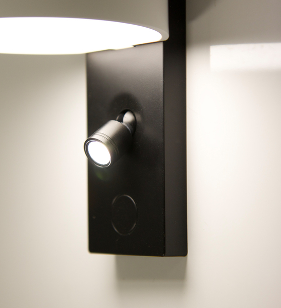 Kin LED svetlo v obývacej izbe</p>