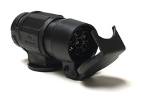 Kurzadapter 13 pol. Steckdose zu 7 pol. Stecker am Anhänger